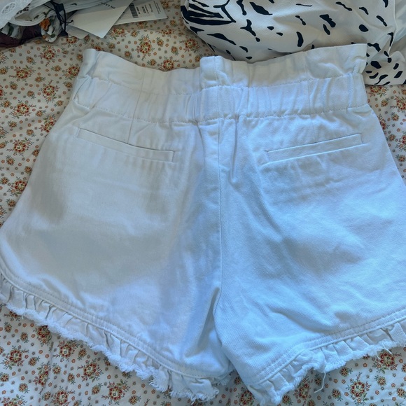 Antonio melani born on fifth white denim shorts - Picture 2 of 3